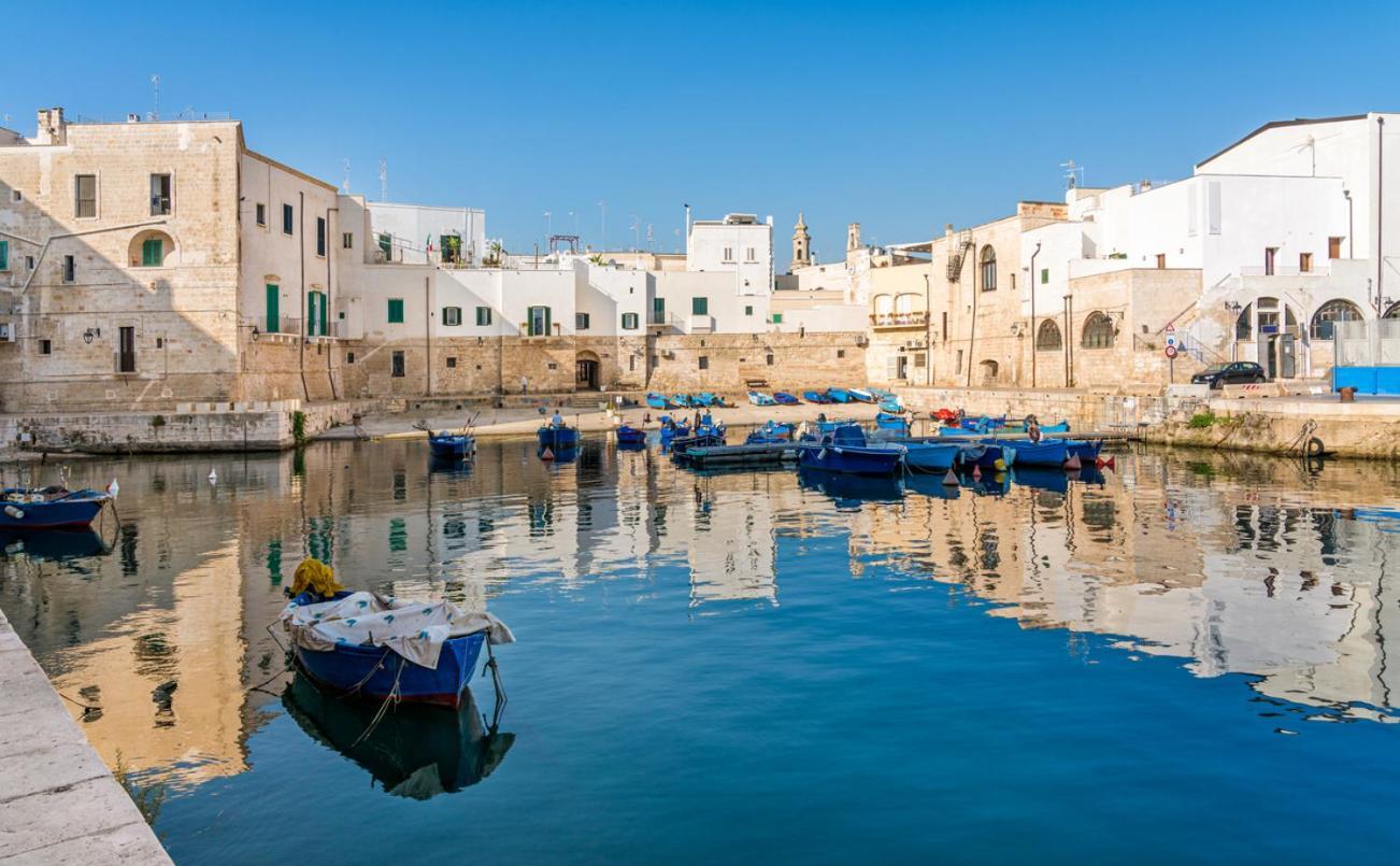 Villa La Finestra Su Santa Lucia Monopoli Esterno foto